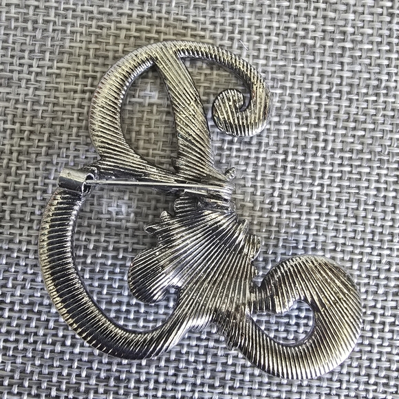 Letter B Initial Brooch Pin Silver Rhinestone Crystal Floral Pink Trendy - Picture 3 of 3